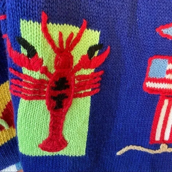 Vintage embroidered coastal  sweater ocean theme - Picture 4 of 9